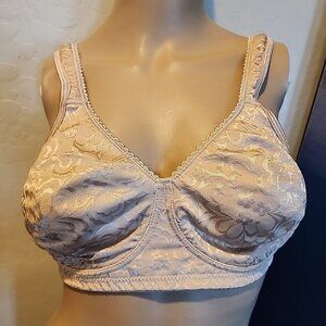 Playtex Bra 38C Nude Wireless Unlined 4745